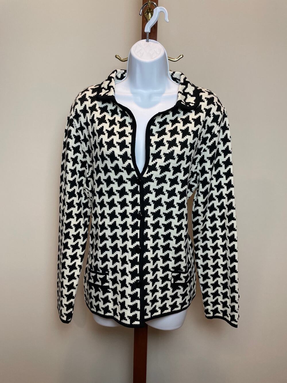 Dorby Size L Black & White Houndstooth Collared Cardigan Sweater